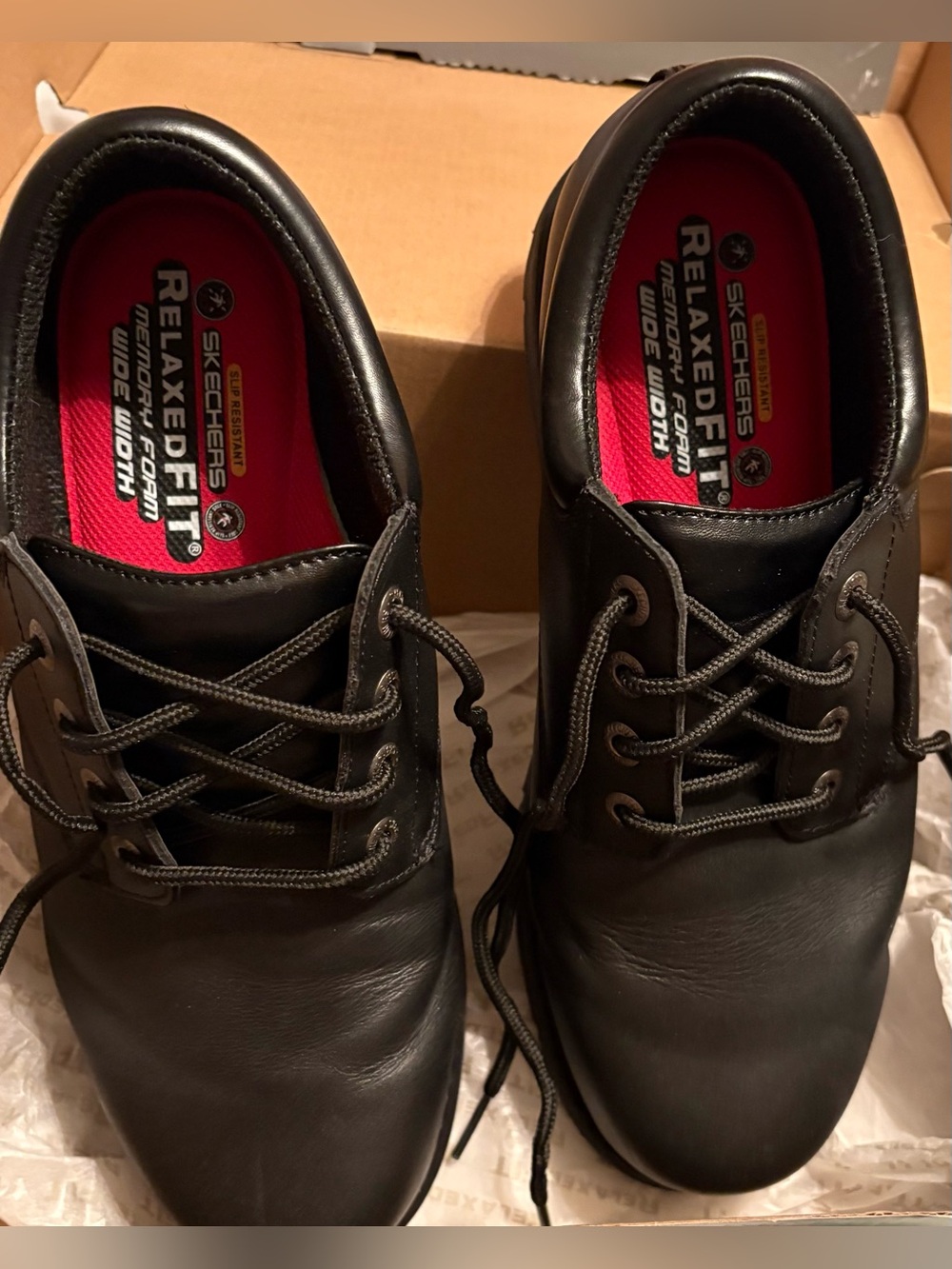 Skechers Men’s Relaxed Fit Black Casual Lace-Up Shoes Size 10.5 Wide Width